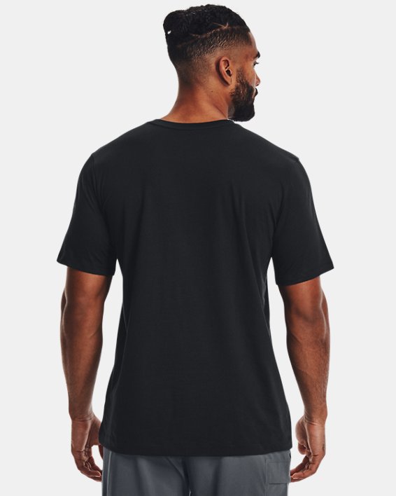 เสื้อยืด UA Outdoor Pocket สำหรับผู้ชาย in Black image number 1